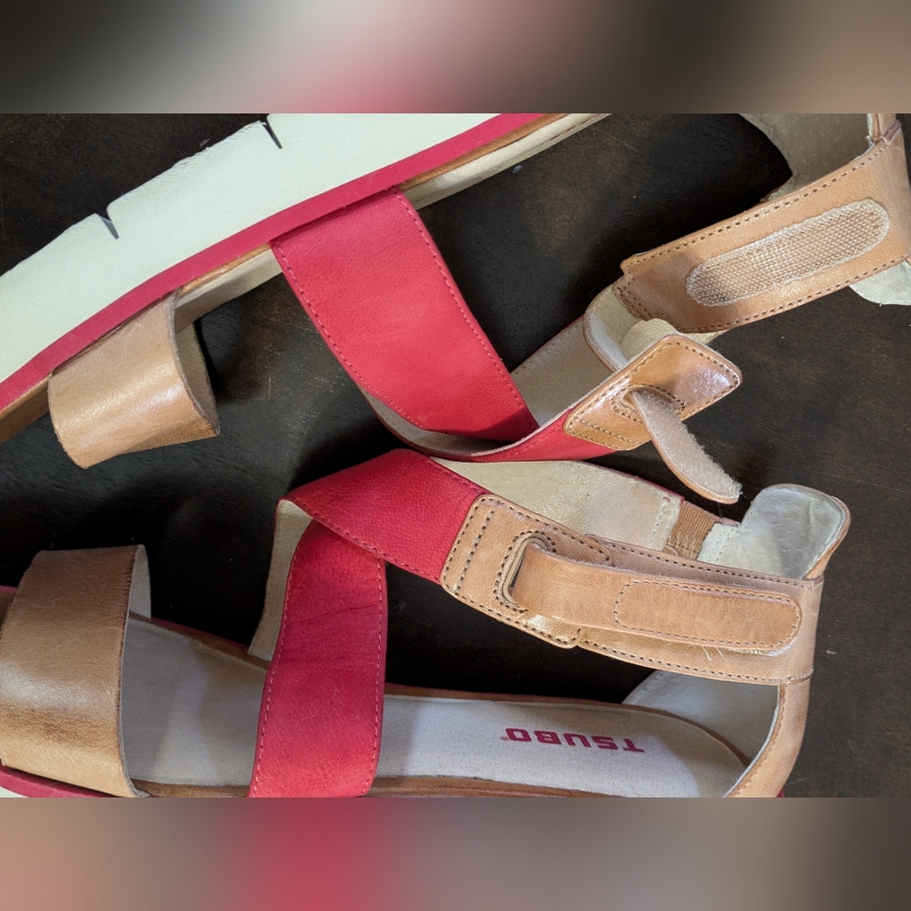 Tsubo Leather Gladiator Sandals. Size 8 - Picture 5 of 9